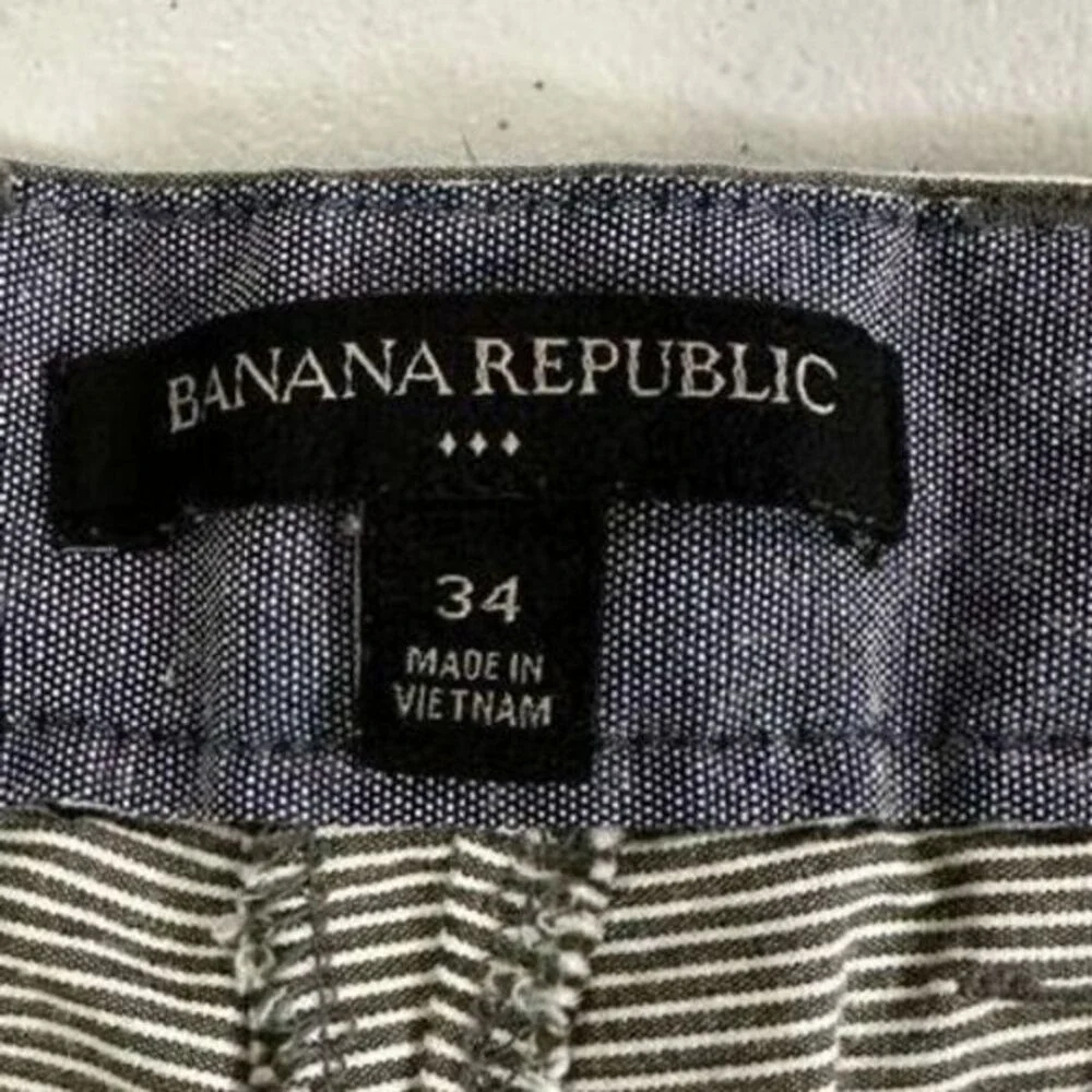 Banana Republic Khakis Shorts Men 34 Black White Stripe Flat Front Casual Pocket
